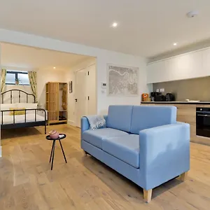  Apartment Luxury One Bedroom Greenwich Near Canary Wharf By Underthedoormat